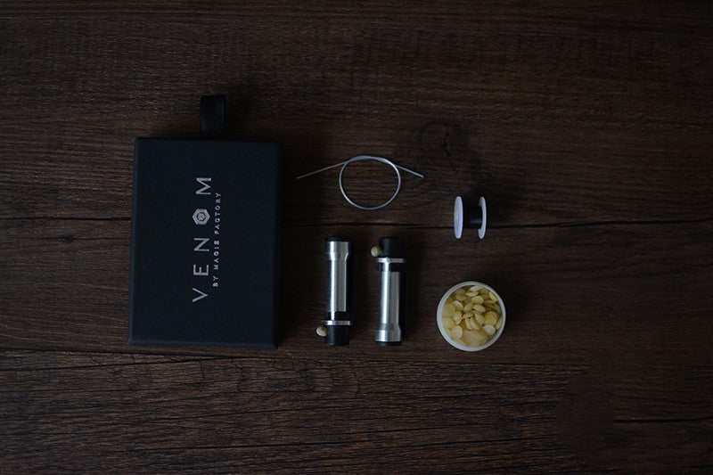 Mechanical suspension venom magic prop